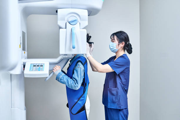 Best Emergency Tooth Extraction in Greenbriar, FL